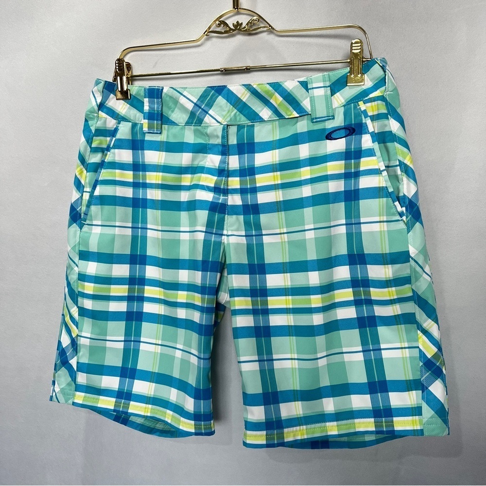 Oakley Women's Blue Teal Plaid  Golf Outdoor Shorts Size 8 Inseam 9''